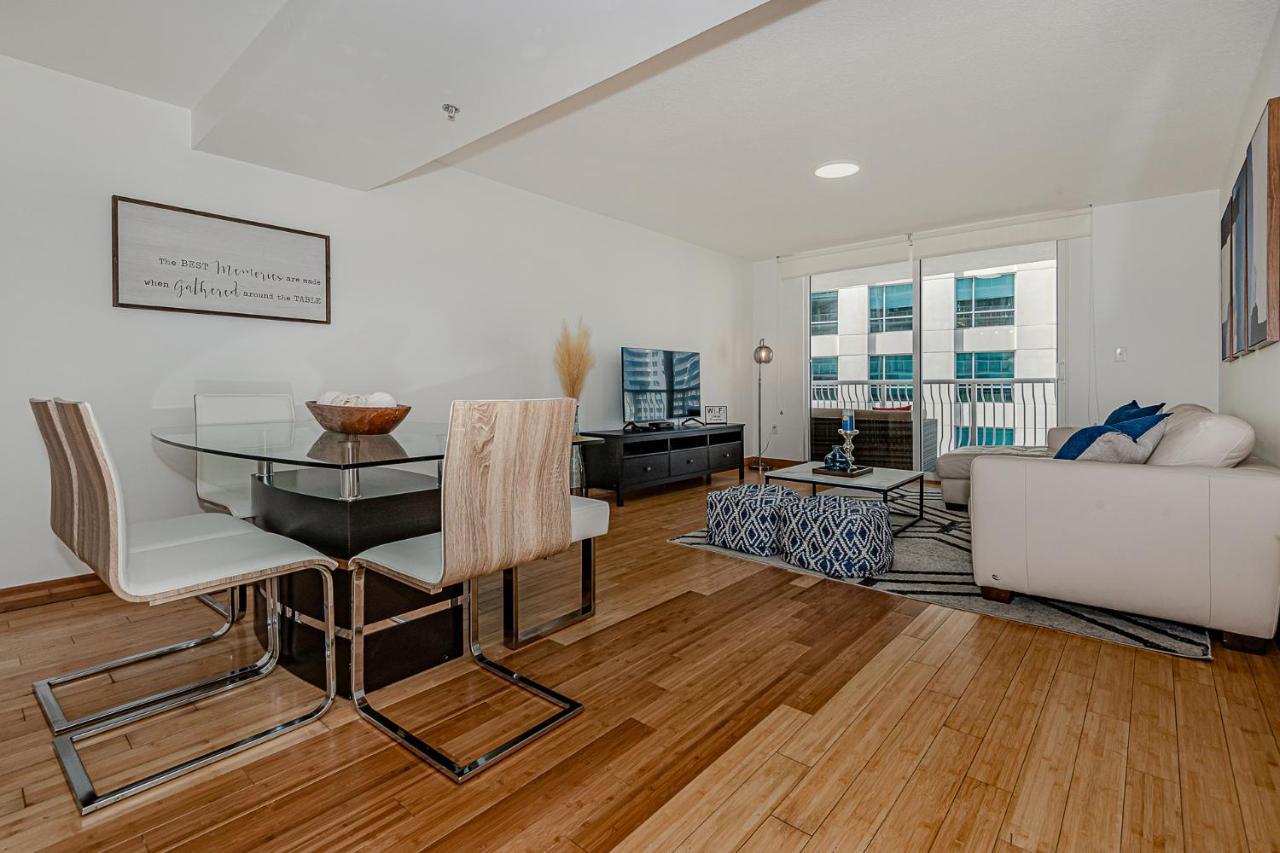Lovely Condo With City & Ocean Views. Sleep Up To 6 People! 마이애미 외부 사진